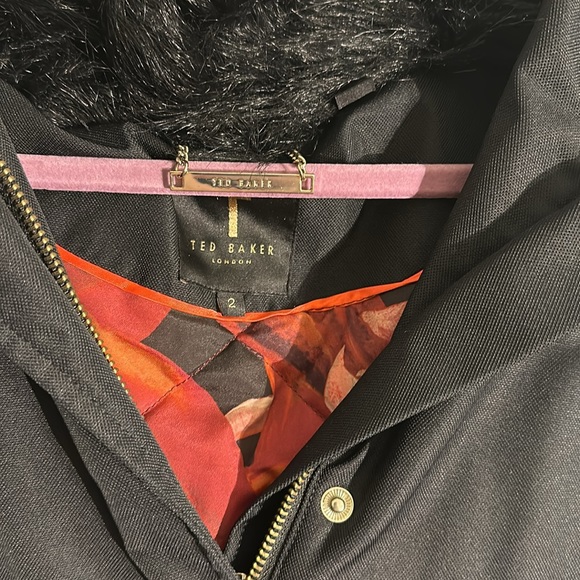 Ted Baker London parka jacket size 2 *the hoods fur needs brushed out - Picture 5 of 11